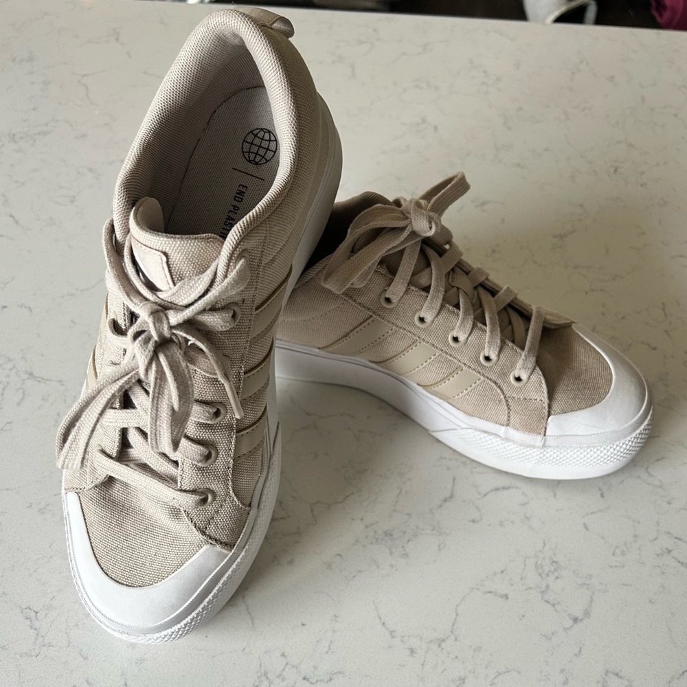 Adidas Women’s Bravada 2.0 Platform Wonder Beige Canvas Sneaker - Picture 4 of 15